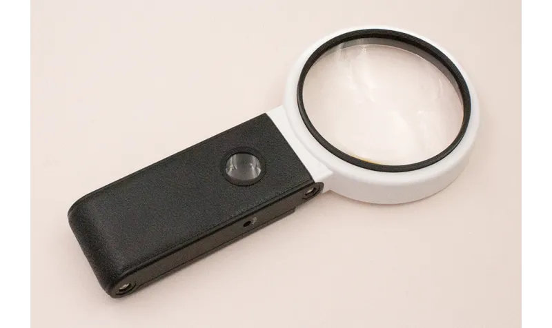 Lupa de Mesa con brazo rotatorio y Luz LED / Herramientas bisutería