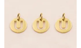 Colgante letra U 10mm Baño Oro 18K, 3Micras / Cuentas Metálicas de Baño Oro 3 Micras 18K