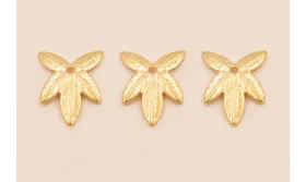 Hoja 5 pétalos 15*11mm Oro 18K 3 Micras / Cuentas Metálicas de Baño Oro 3 Micras 18K