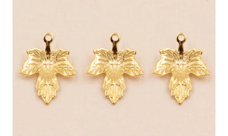 Colgante Hoja 13*12mm Baño Oro 18K 3 Micras / Cuentas Metálicas de Baño Oro 3 Micras 18K