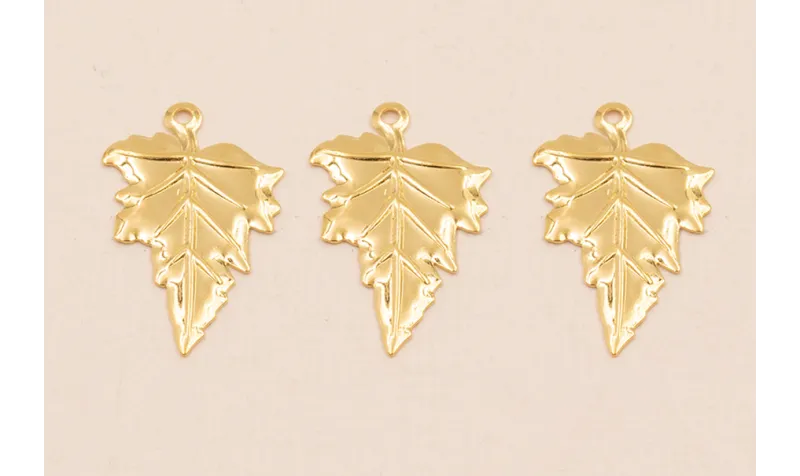 Colgante Hoja 23*13mm Baño Oro 18K 3 Micras / Cuentas Metálicas de Baño Oro 3 Micras 18K