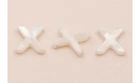 Letra Nacar X 10mm agujero horizontal superior /Cuentas de  Nacar 