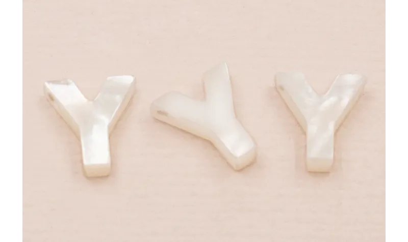 Letra Nacar Y 10mm agujero horizontal superior /Cuentas de  Nacar 