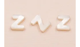 Letra Nacar Z 10mm agujero horizontal superior /Cuentas de  Nacar 