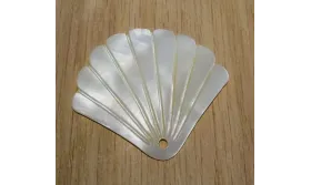 Concha triangular Nacar 42*50mm /Cuentas de  Nacar 