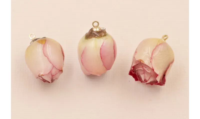 Colgante Flor Natural 20*15mm Rosa y Blanca /Cuentas de  Nacar 