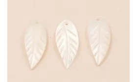 Pétalo curvado Nacar 26*10mm /Cuentas de  Nacar 