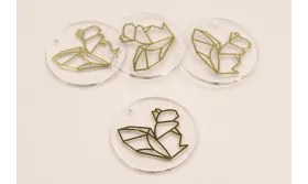 Disco Metacrilato de 30mm y lamina Ardilla /Cuentas de  Plástico / Resina 