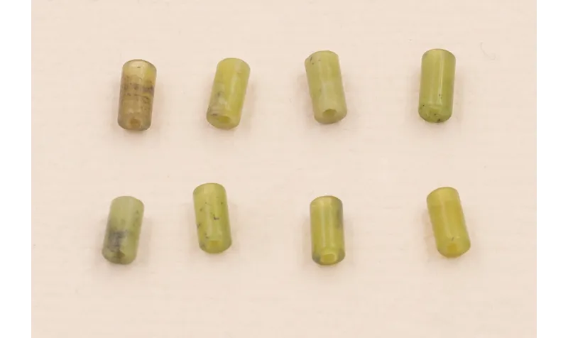 Ristra 38cms Microtubo de piedra 2*4mm verde / Semipreciosas de 