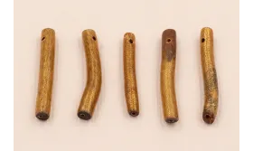 Palo Coral hueco 3*30mm Marrón / Semipreciosas de 