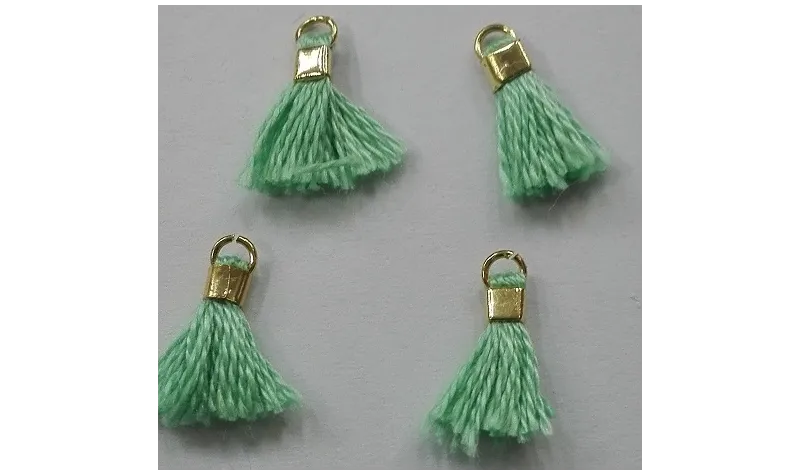 Micro pompon 10mm long. Menta /Cuentas de  Tela 