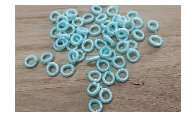 Aro Elástico 5mm. Agujero de 3mm. Azul Cielo /Cuentas de  Tela 