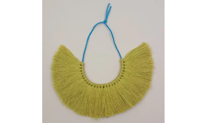 Tira de 25 pompones de 35mm* 100mms verde pistacho /Cuentas de  Tela 