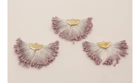 Colgante estambres color Morado /Cuentas de  Tela 