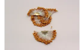 Colgante estambres color Mostaza /Cuentas de  Tela 