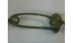 Imperdible calavera 18*5mm Color 5 / Cuentas Metálicas de Latón / Zamak