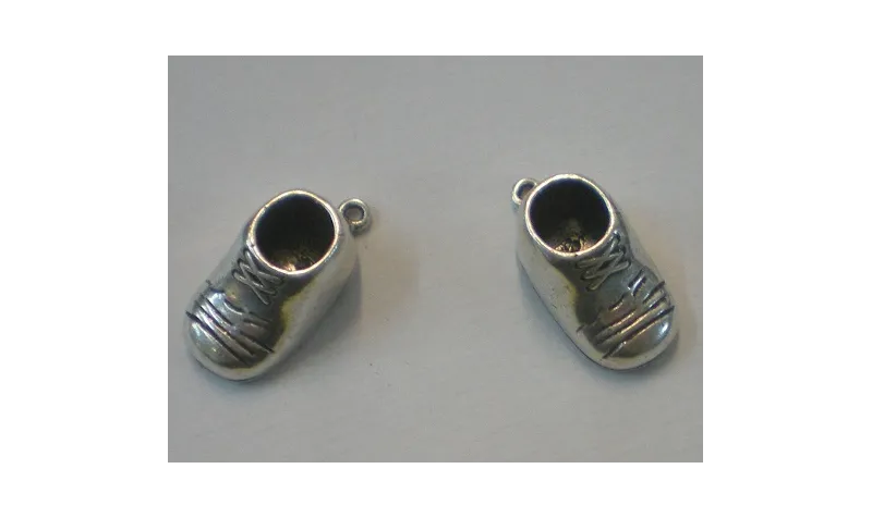Zapato 3D hueco 19*9*6 P.Vieja / Cuentas Metálicas de Latón / Zamak