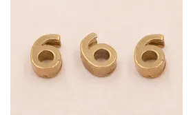 Pieza Número 6 7*6*2 Oro / Cuentas Metálicas de Latón / Zamak