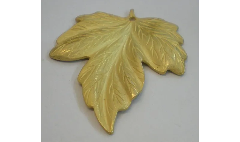 Cuenta Hoja Grande 60*50mm Oro Mate / Cuentas Metálicas de Latón / Zamak