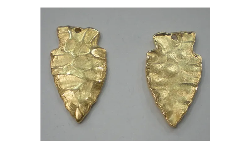 Cuña martilleada 42*22mm O.Mate / Cuentas Metálicas de Latón / Zamak