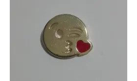 Emoticono Beso colgante 12mm Dorado / Cuentas Metálicas de Latón / Zamak