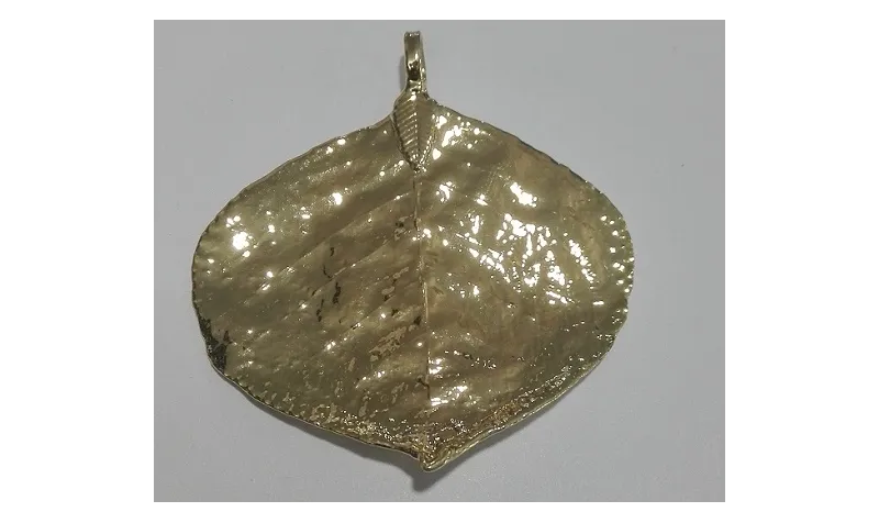 Hoja Natural Metalizada Oro 50*53 Oro / Cuentas Metálicas de Latón / Zamak