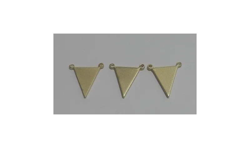 Triangulo 10*13mm Oro Mate / Cuentas Metálicas de Latón / Zamak
