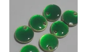 Disco esmaltado 8mm verde  / Cuentas Metálicas de Latón / Zamak