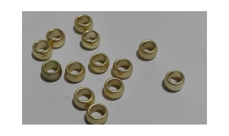 Bola 5,5mm ext * 3,5mm interior Dorado Mate / Cuentas Metálicas de Latón / Zamak