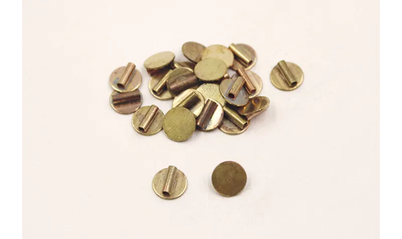 Chapita Latón pulido  8mm con tubo detrás / Cuentas Metálicas de Latón / Zamak