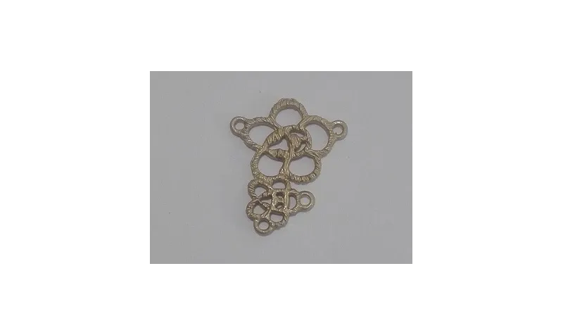 Conjunto de 2 flores 15*19 oro mate / Cuentas Metálicas de Latón / Zamak