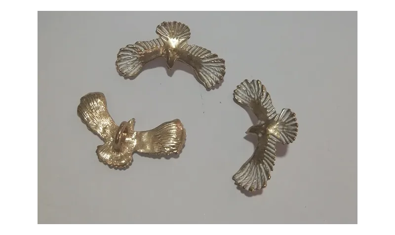 Aguila 40*20mm oro + blanco / Cuentas Metálicas de Latón / Zamak
