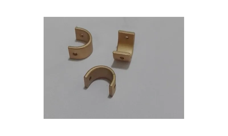 Pieza en U 8*6mm doble agujero oro mate / Cuentas Metálicas de Latón / Zamak
