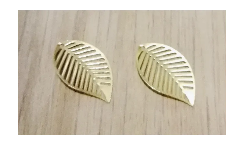 Pieza Hoja calada 20*12mm Oro Mate / Cuentas Metálicas de Latón / Zamak