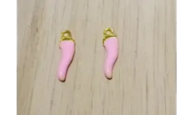 Colgante Pimiento 14mm Rosa +Oro / Cuentas Metálicas de Latón / Zamak