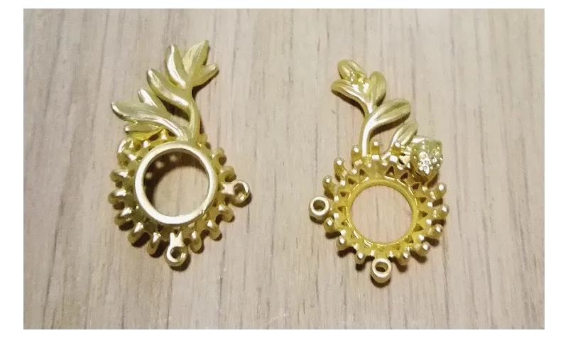 Pieza Floral para cabujón de 11mm Oro Mate