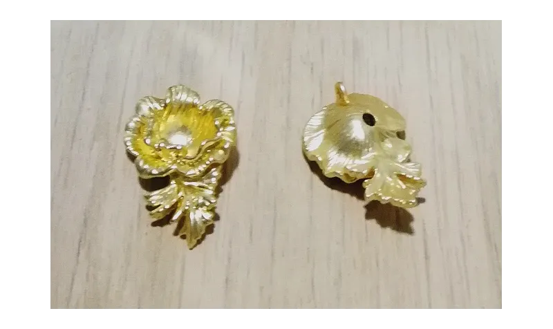 Pieza Flor 21*12mm Oro Mate / Cuentas Metálicas de Latón / Zamak
