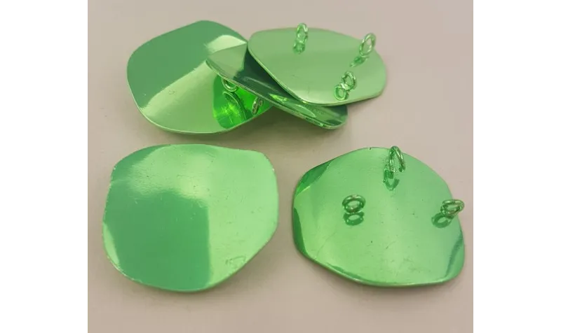 Lámina aluminio redondeada 32mm verde metalizado / Cuentas Metálicas de Latón / Zamak