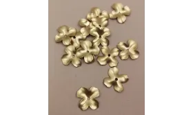 Pieza Flor 4 pétalos 17mm diámetro Oro Mate / Cuentas Metálicas de Latón / Zamak