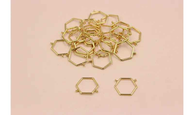 Pieza Hexágono 2 anillas 15*12mm Oro / Cuentas Metálicas de Latón / Zamak