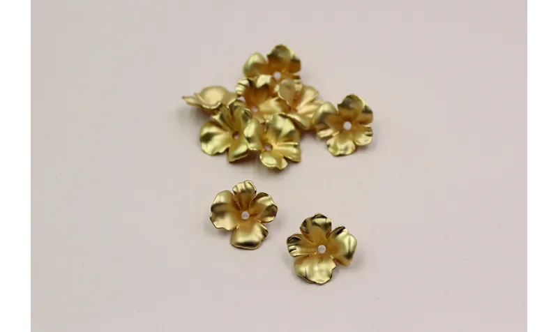 Pieza Flor cavidad 16mm diámetro * 7mm Oro Mate