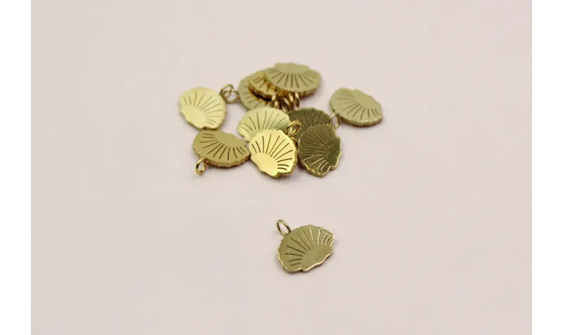 Pieza Concha 9mm Acero Inoxidable baño Oro Pieza Concha 9mm Acero Inoxidable baño Oro