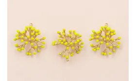 Cogante Coral 25*25*12mm Oro Mate Esmalte Pistacho / Cuentas Metálicas de Latón / Zamak