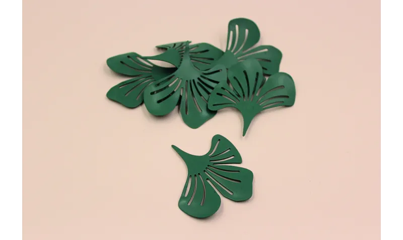 Flor de 3 pétalos 50*46mm verde Mate Flor de 3 pétalos 50*46mm verde Mate