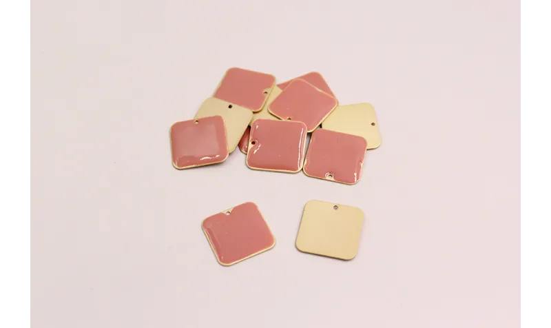 Pieza cuadrada esmaltada 22*22mm Rosa