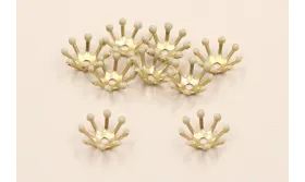 Casquilla 10mm con 8 pestañas esmaltadas Crema / Cuentas Metálicas de Latón / Zamak