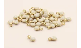 Disco de 3mm  con esmalte Beige con arandela / Cuentas Metálicas de Latón / Zamak