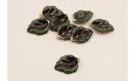 Pieza Hoja 17*12mm esmalte manual verde / Cuentas Metálicas de Latón / Zamak