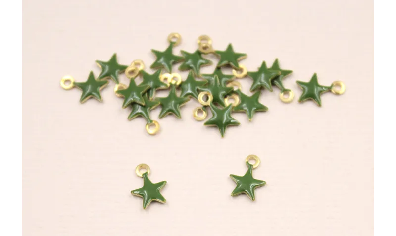 Cuenta Estrella 6mm esmalte verde Ingles / Cuentas Metálicas de Latón / Zamak