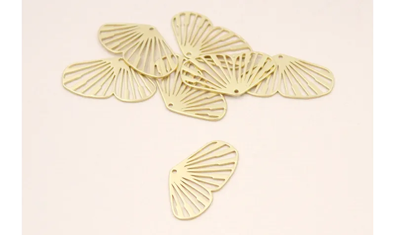 Cuenta Ala Mariposa 27*15mm Dorado Mate / Cuentas Metálicas de Latón / Zamak